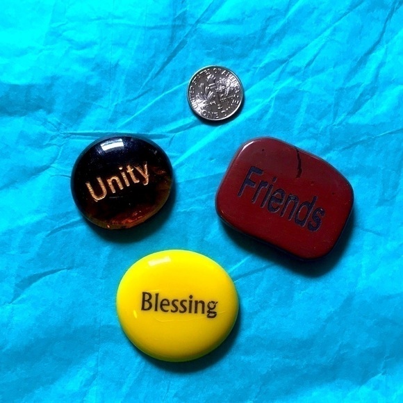 GLASS Worry Stones-Unity/Blessing/Friends - Picture 1 of 2
